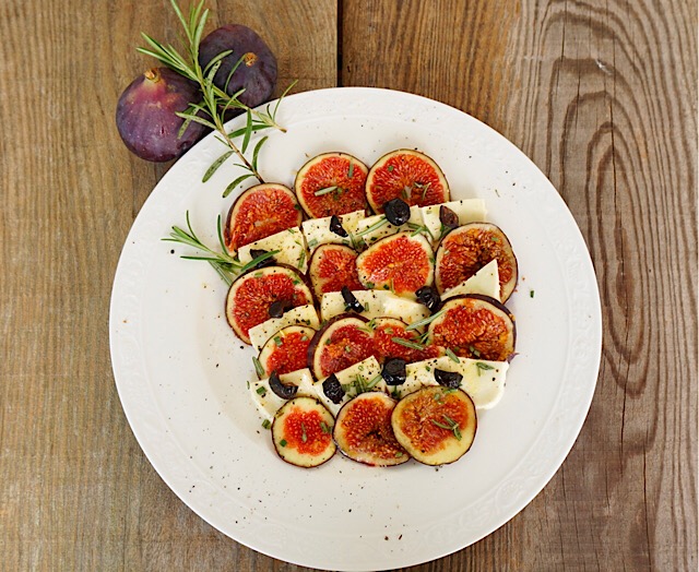 Feigencarpaccio mit Mozzarella