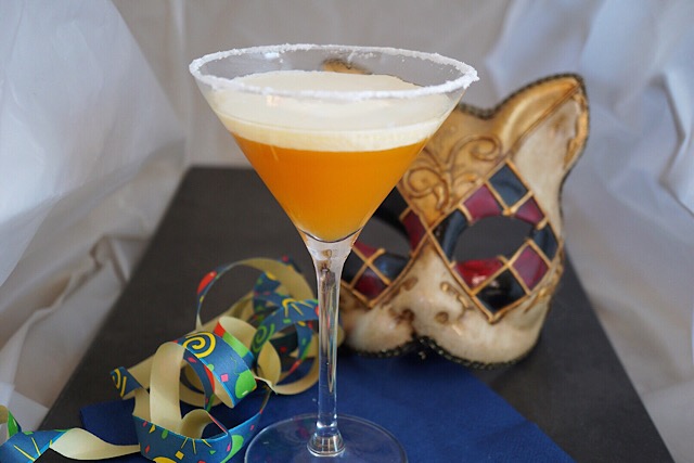 Krapfetini Marillencocktail